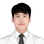 TS美容外科のカン・ミンギュ医師