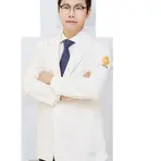 Kim JongYun医師