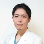 共立美容外科・歯科 共立美容外科 福岡院の渡邊 慎医師