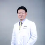 キム・ユングン医師