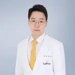 韓国LaPrin整形外科の李賢雨院長医師
