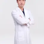 ユン・テホ医師