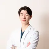 内山 雄一朗医師