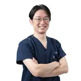 河野慎吾医師