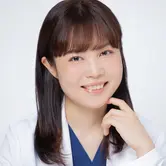 麹町皮ふ科・形成外科クリニックの安藤 玲奈医師