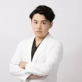 青山メディカルクリニックの本郷 玲医師