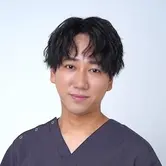 ルラ美容クリニック 渋谷本院の高塚 正己医師