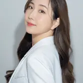 阿部　舞香医師