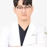 ユン・ミンホ医師