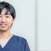 代々木駅前歯科の歯科医師　秋庭　悠医師