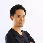 ルラ美容クリニック 神戸院の成田 央良医師