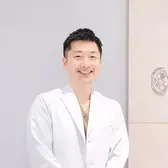 美容皮膚科しらゆきクリニックの豊田 吉統医師