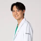 BIANCA銀座の雜賀 俊行医師