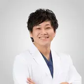 TCB東京中央美容外科 福島院の向田 敦史医師