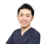 新宿美容外科クリニック 新宿院の土居　健太郎医師