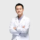 スノウ（Snow）整形外科のソ・ウォンホン医師