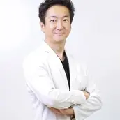 Designo Clinic （デジーノクリニック）の越宗 靖二郎医師