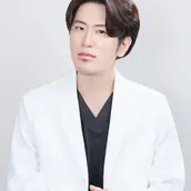 LA MER CLINICの辻 航平医師