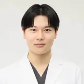 銀座TAクリニックの松本 俊太郎医師