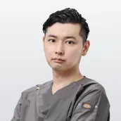 大阪TAクリニックの内山 智裕医師