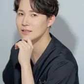 Moon Beauty Clinicの渡邉 正士医師