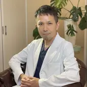 藤・ナチュレ美容クリニック 恵比寿院の東　康晴医師