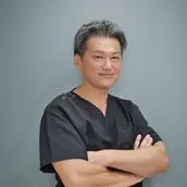 新宿美容外科クリニック 新宿院の戸枝　幹夫医師