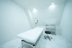TCB東京中央美容外科 梅田茶屋町院の内観写真