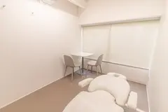 ワンストップヘアクリニック 大阪院の内観写真