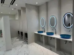 サラン鶴橋皮フ科の内観写真